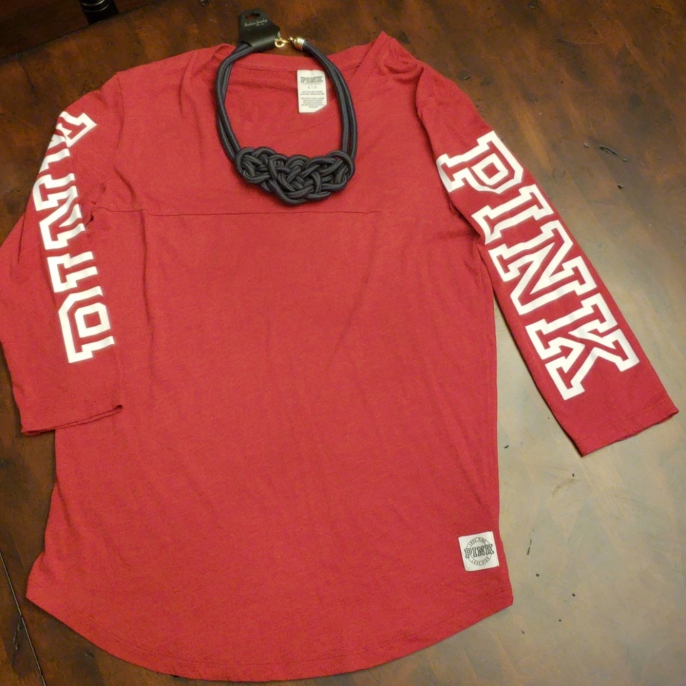 🛑SOLD🛑VS PINK 3 Quarter Sleeve Red Shirt